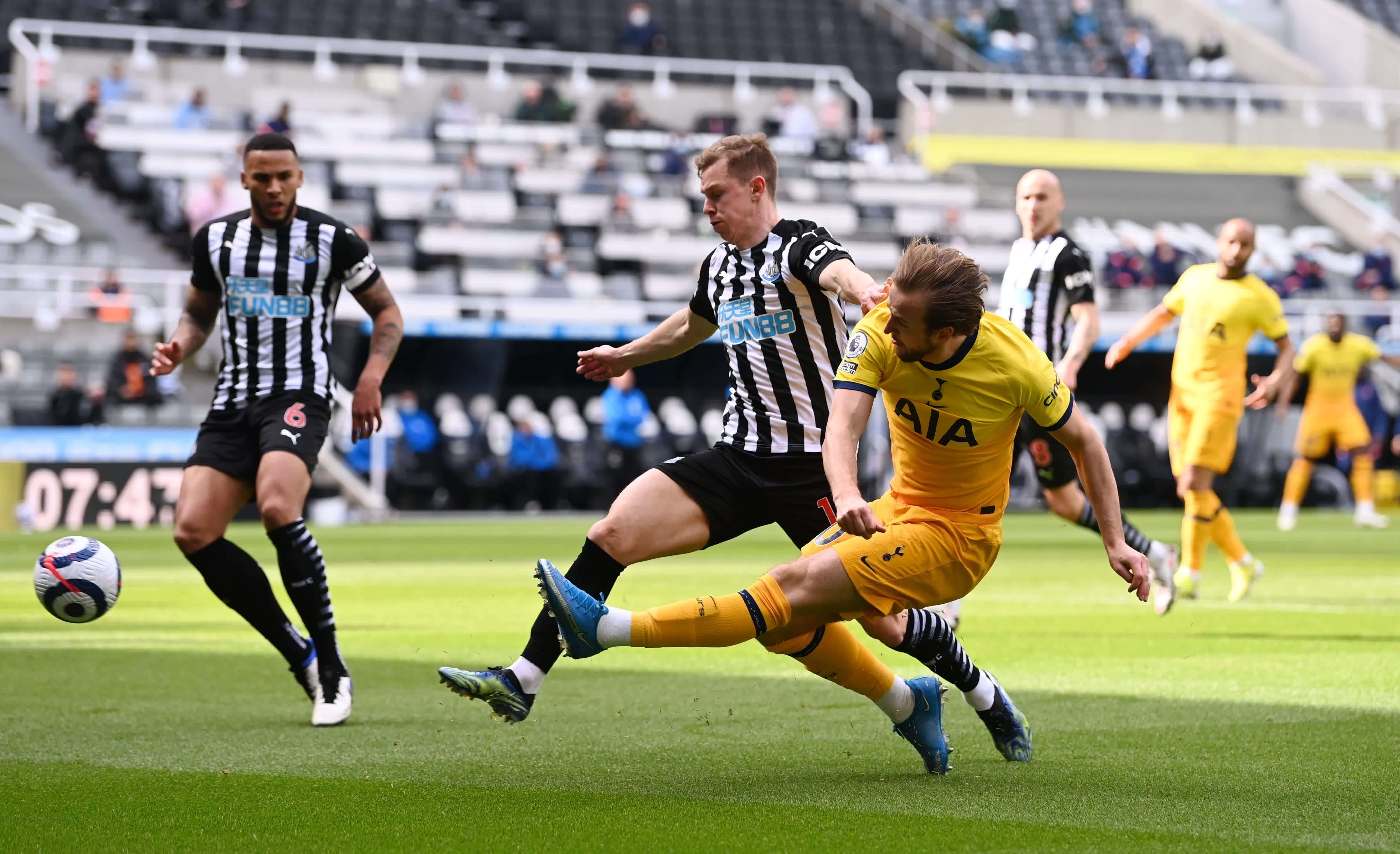 凭借他在中 凭借他在中